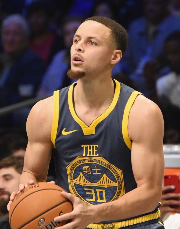 现任主教练 现任主教练